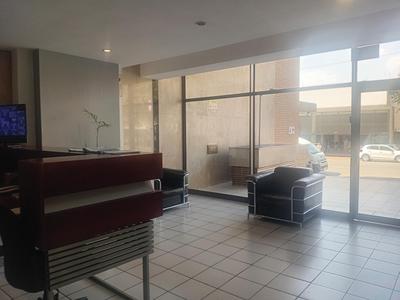 Apartment / Flat For Rent in Braamfontein, Johannesburg